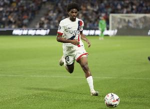 德天空：英超多队希望截止日之前签下姆巴耶，巴黎无意放球员离队